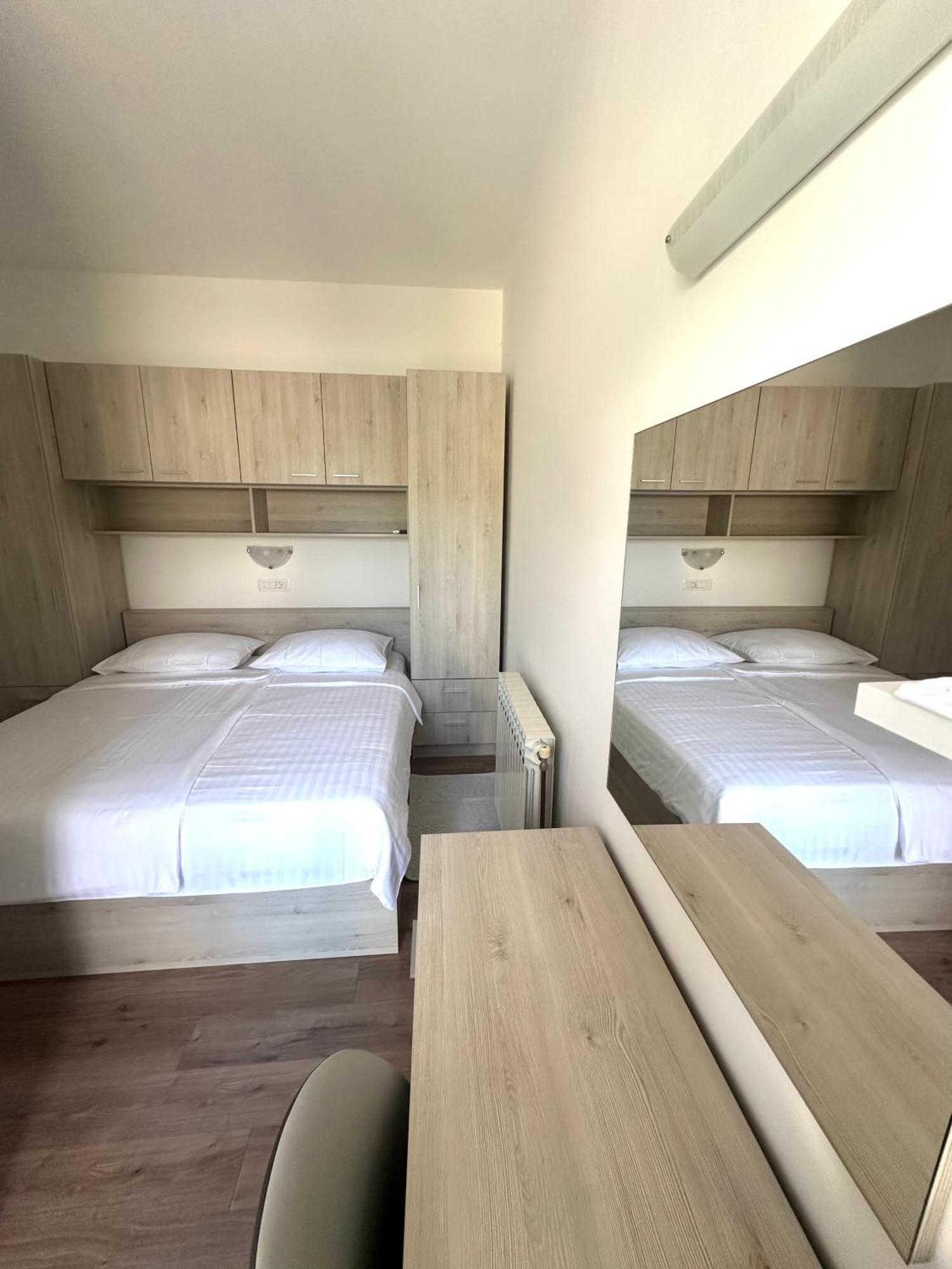 Sea View Room Macolic Palit Екстер'єр фото